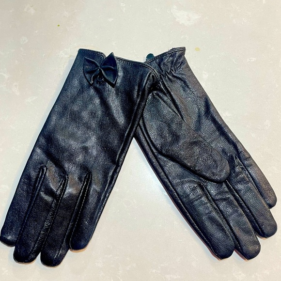 LEATHER BLACK GLOVES WITH BOW ONE SIZE SOFT LEATHER - Picture 13 of 13